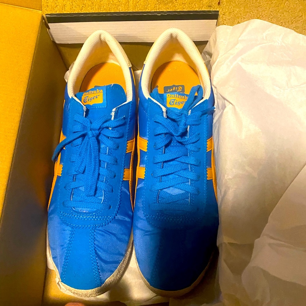 Size 11 onitsuka tiger shoes